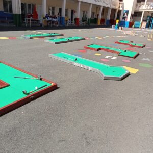 Parcours de mini golf pour petits et grands